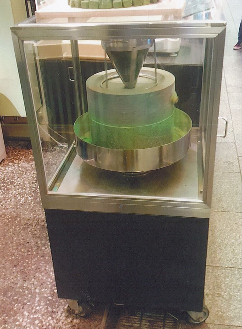 石臼 抹茶用 業務用焼き芋機 茶香炉 芳香器 豆腐製造機 卓上式ティーパッカー 電動茶筅の株式会社ウイルマン